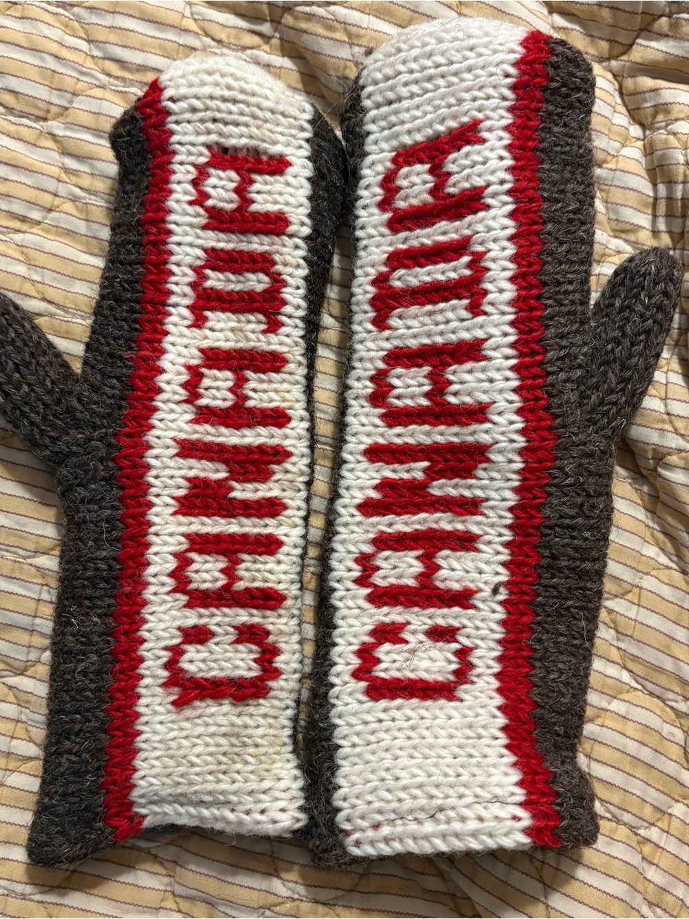 New Knit Yak Wool Canada Mittens in White, Red & Brown